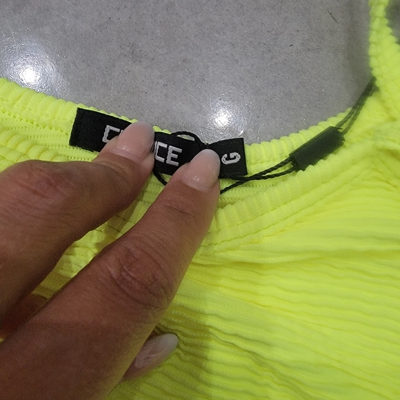 Neon yellow top - Picture 2 of 3